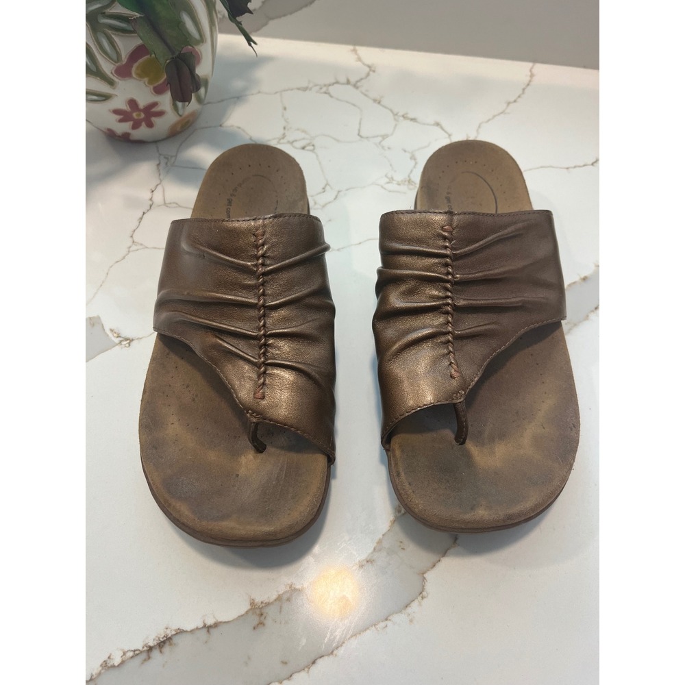 Taos Gift 2 Metallic Bronze Ruched Leather Comfort Sandals US 9 GT2-12045